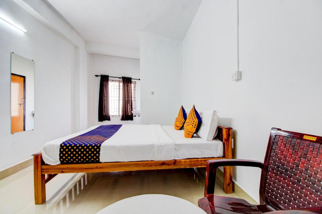 Spot On Hotel Samruddhi Residency Манипала Экстерьер фото